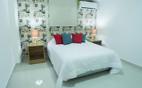 Malecon Premium Rooms & Hotel